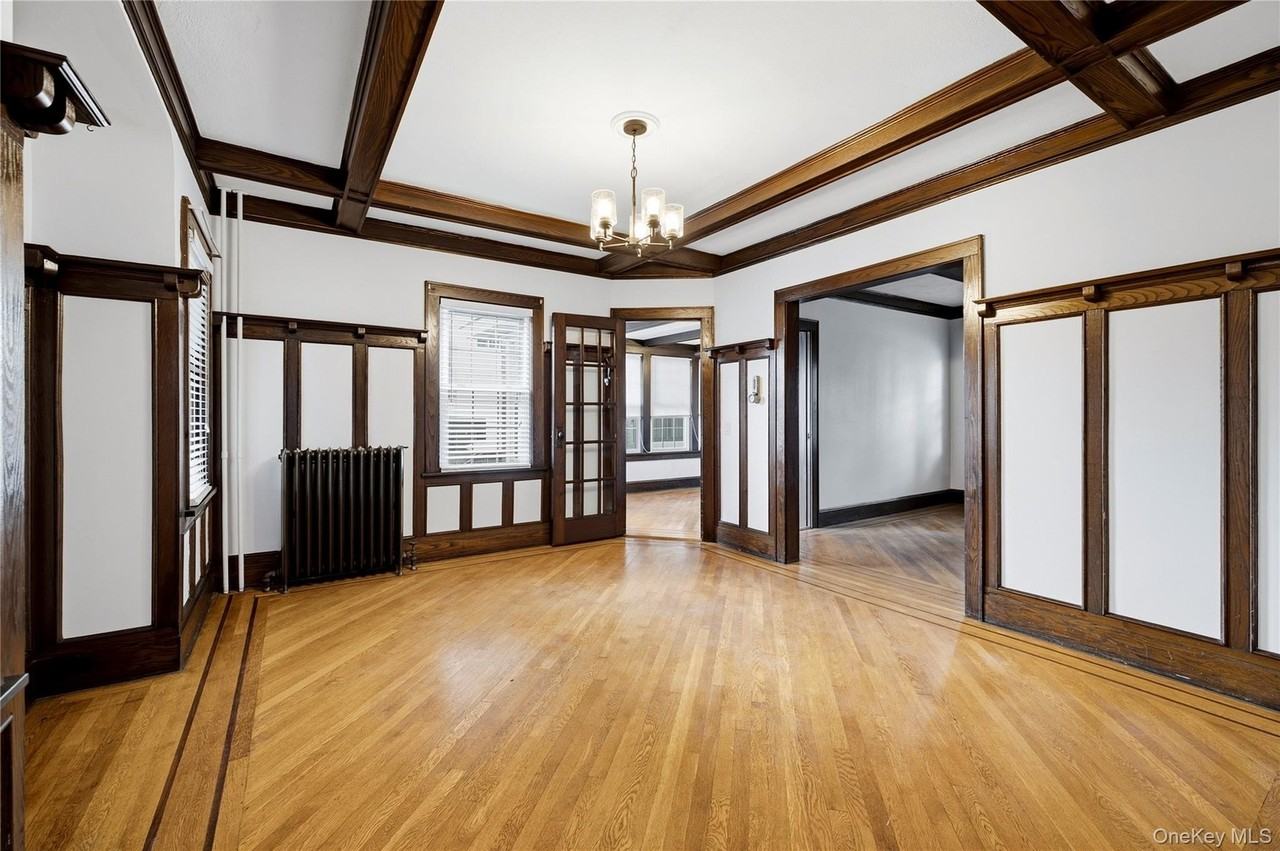 65 Lenox Ave - Photo 7 of 16