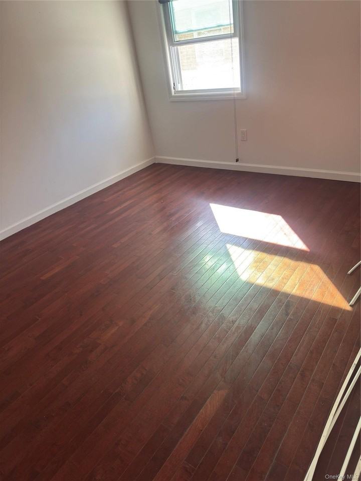 26 Circle Dr - Photo 4 of 16