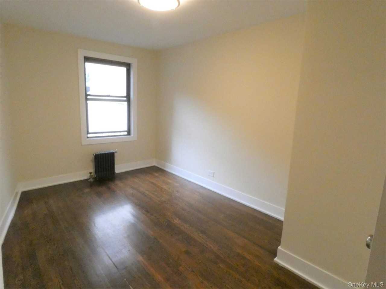 587 1st Ave #3R - Photo 4 of 12