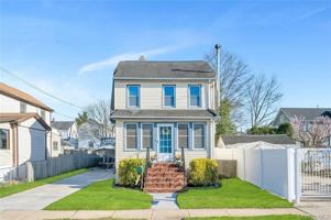 featured image of 1261 Waverly St