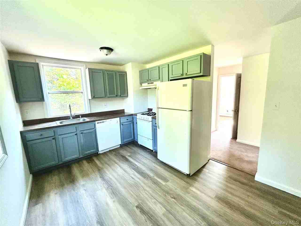 321 Canal Rd - Photo 5 of 11
