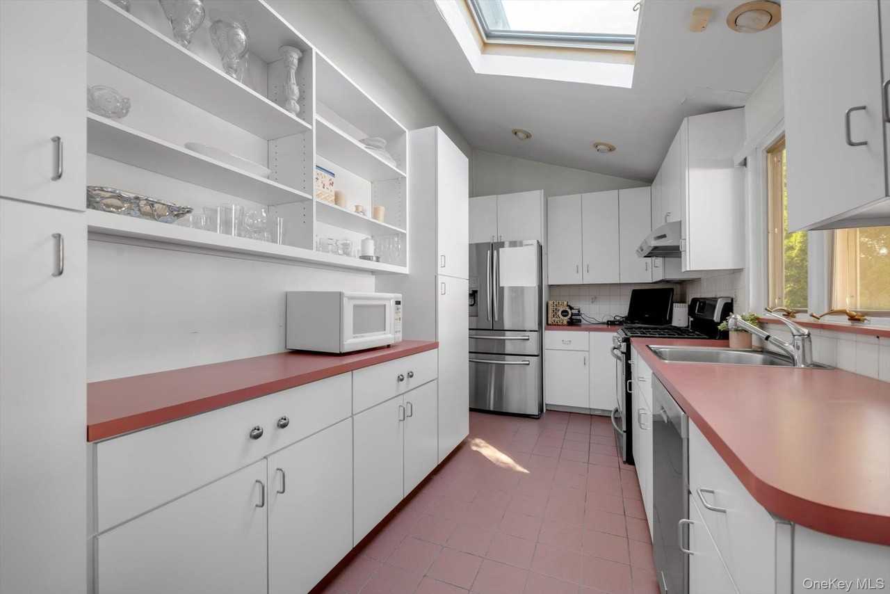 4711 Belmont Rd - Photo 6 of 21