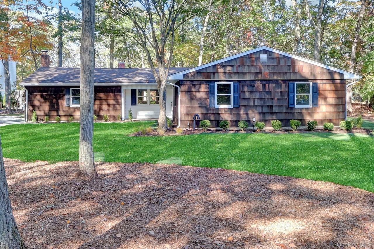 7 Canterbury Ct - Photo 2 of 38