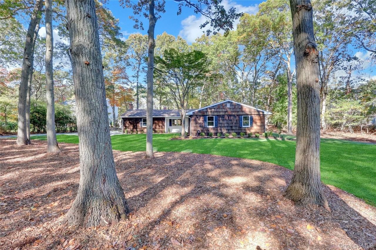 7 Canterbury Ct - Photo 3 of 38