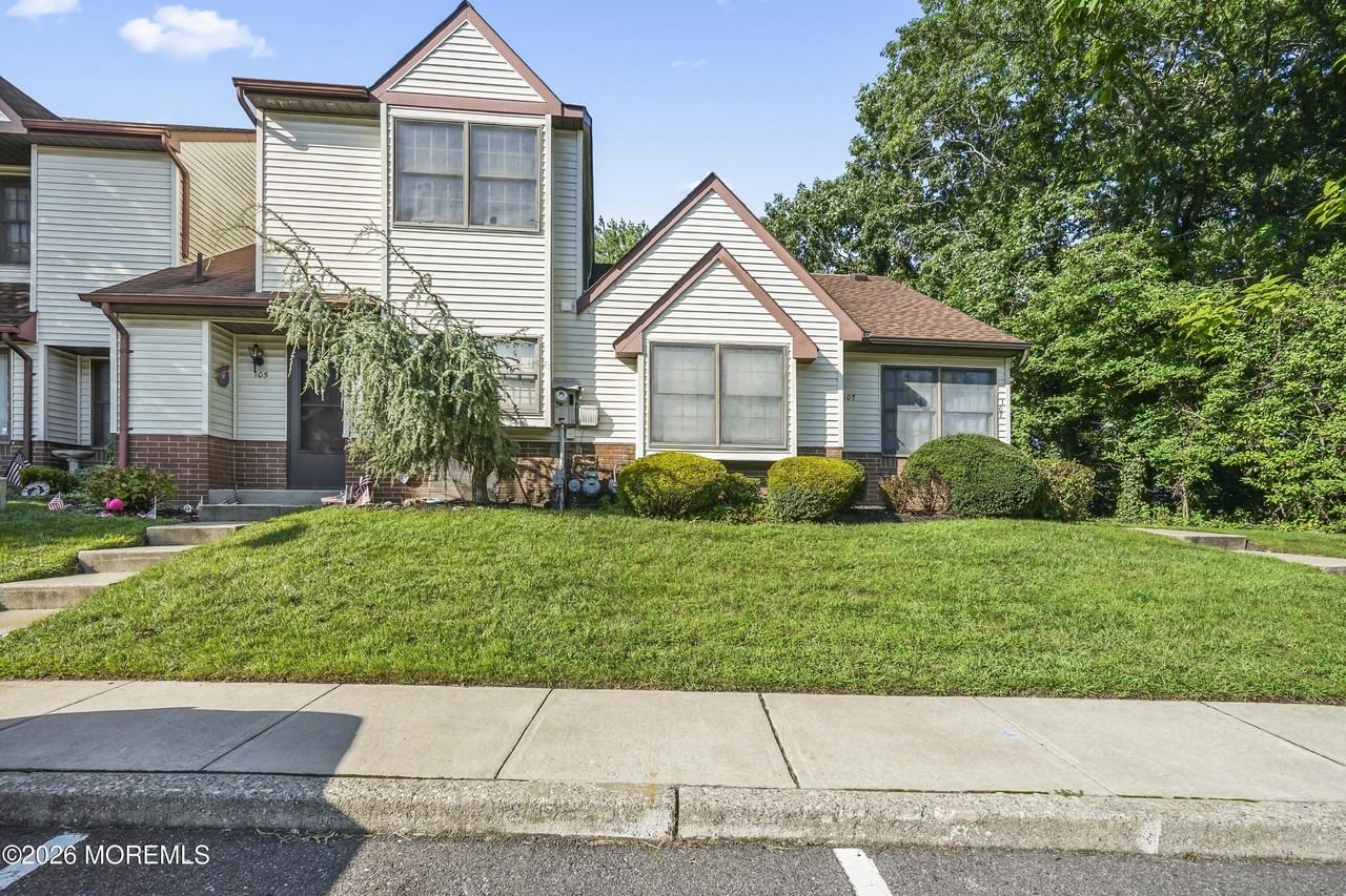 107 Westchester Dr