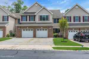 featured image of 44 Smock Ct