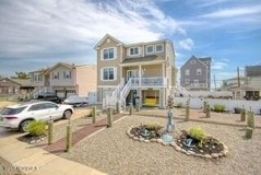 207 Ceylon Ave - Photo 1 of 1