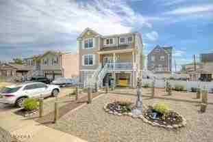 207 Ceylon Ave - Photo 1 of 1