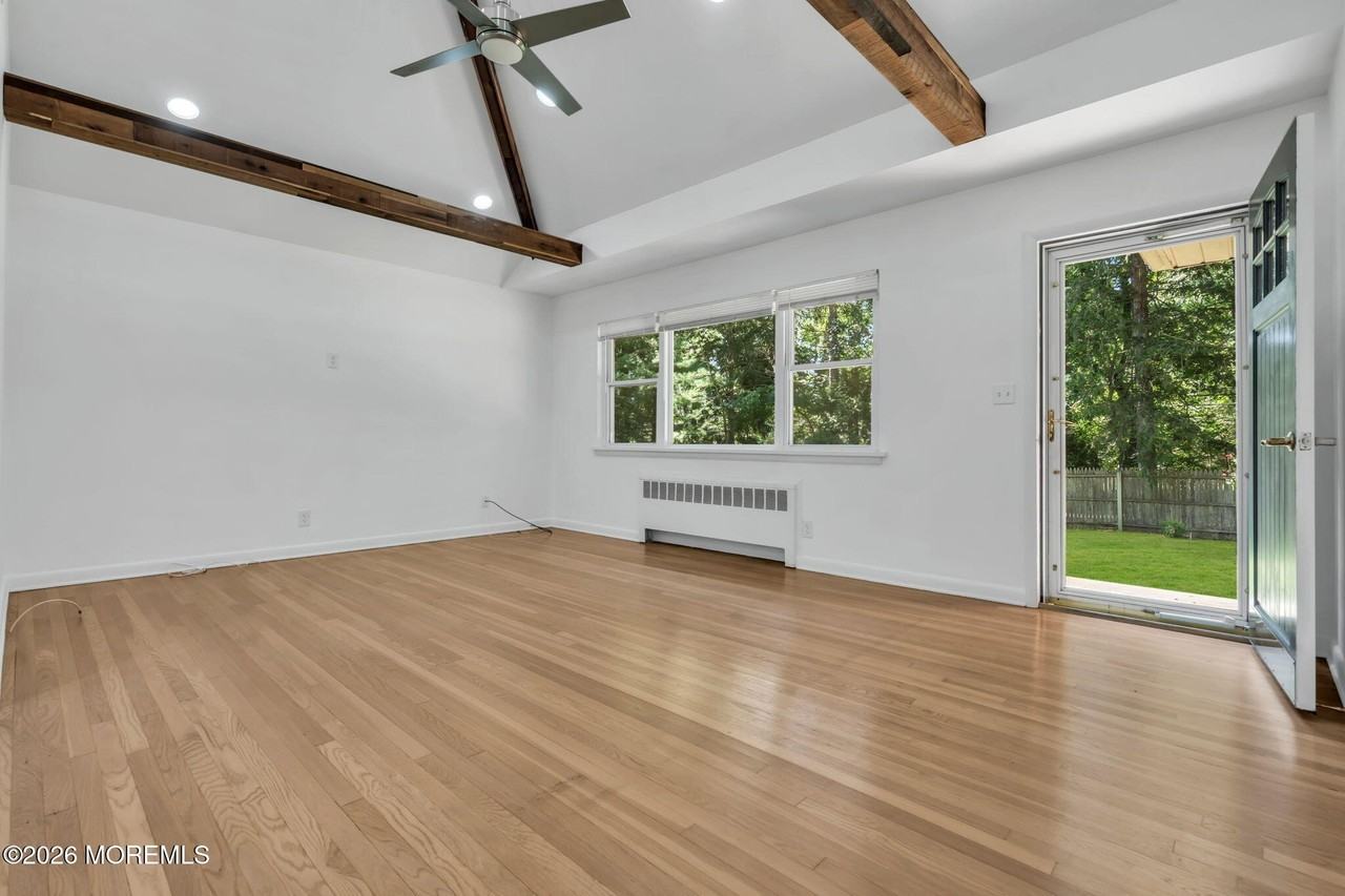 115 Heulitt Rd - Photo 3 of 26