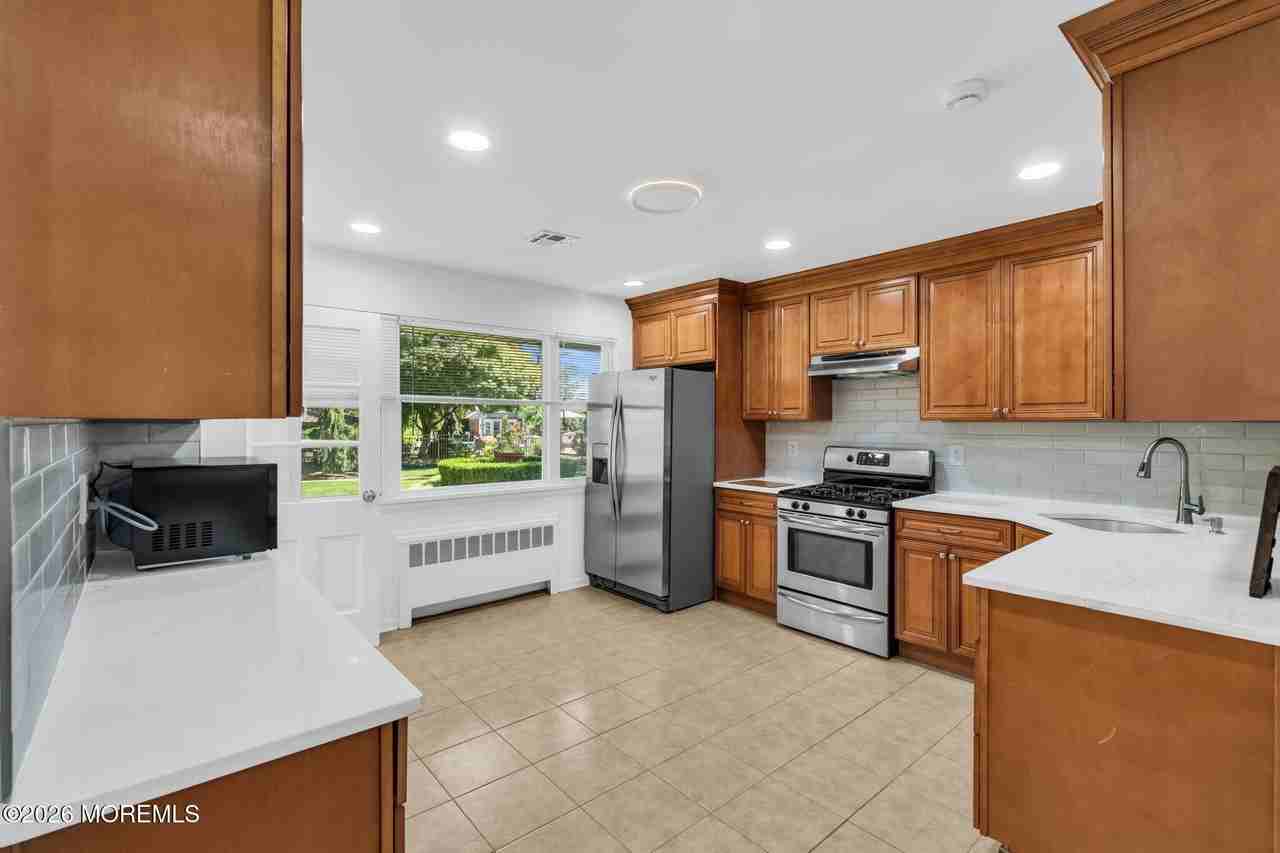 115 Heulitt Rd - Photo 5 of 26