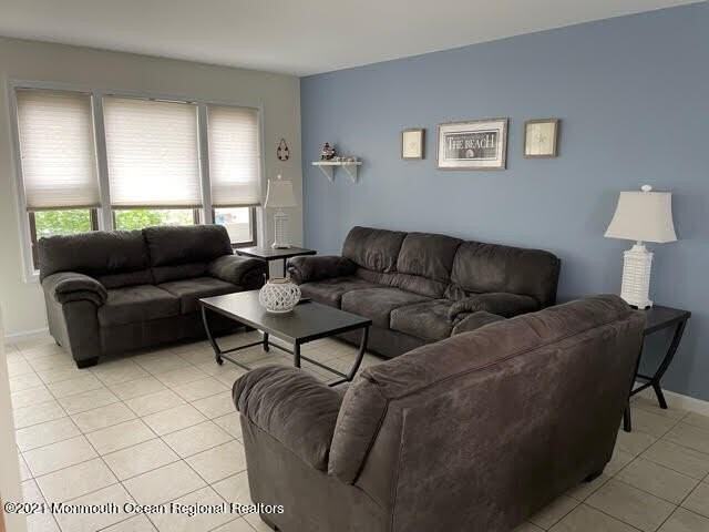 1000 Grand Central Ave #5 - Photo 5 of 27