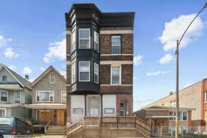 featured image of 9710 S Avenue L #2