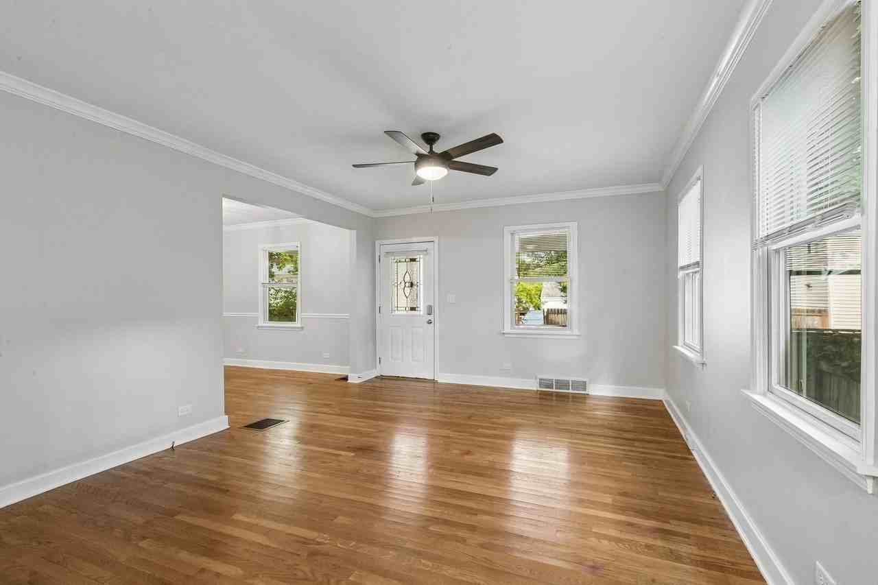 297 Scott St - Photo 7 of 37