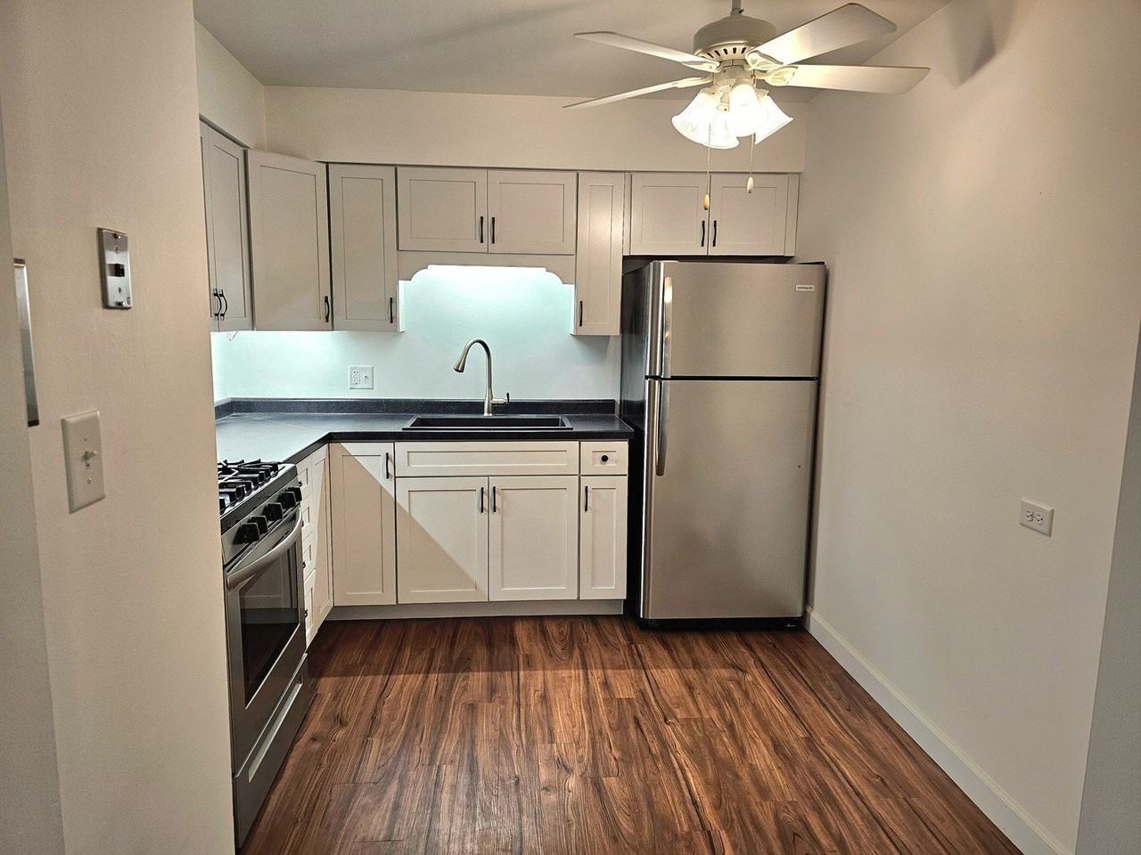 350 Brainerd Ave #6A - Photo 2 of 13