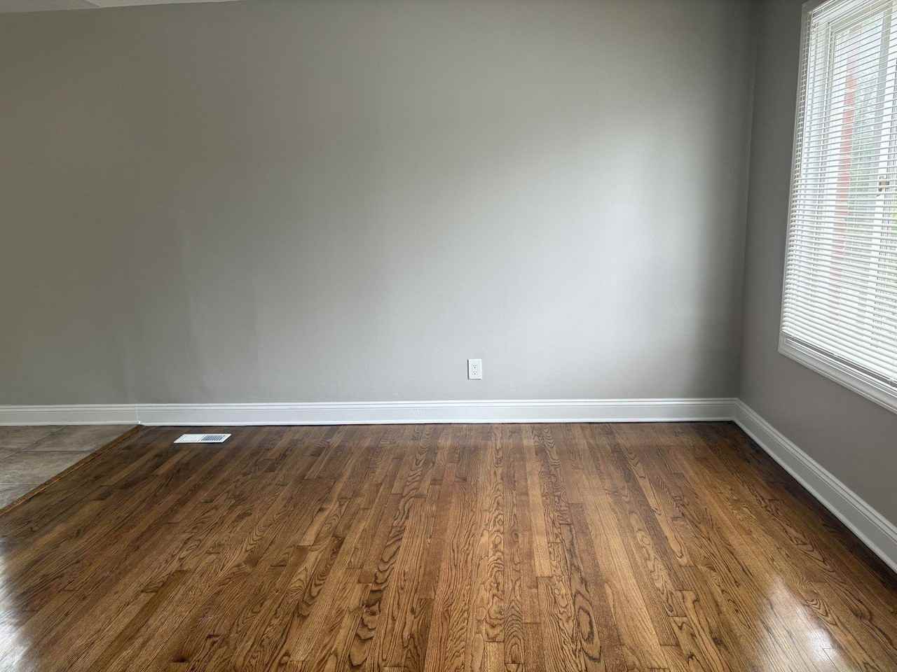 21734 Clyde Ave - Photo 3 of 23