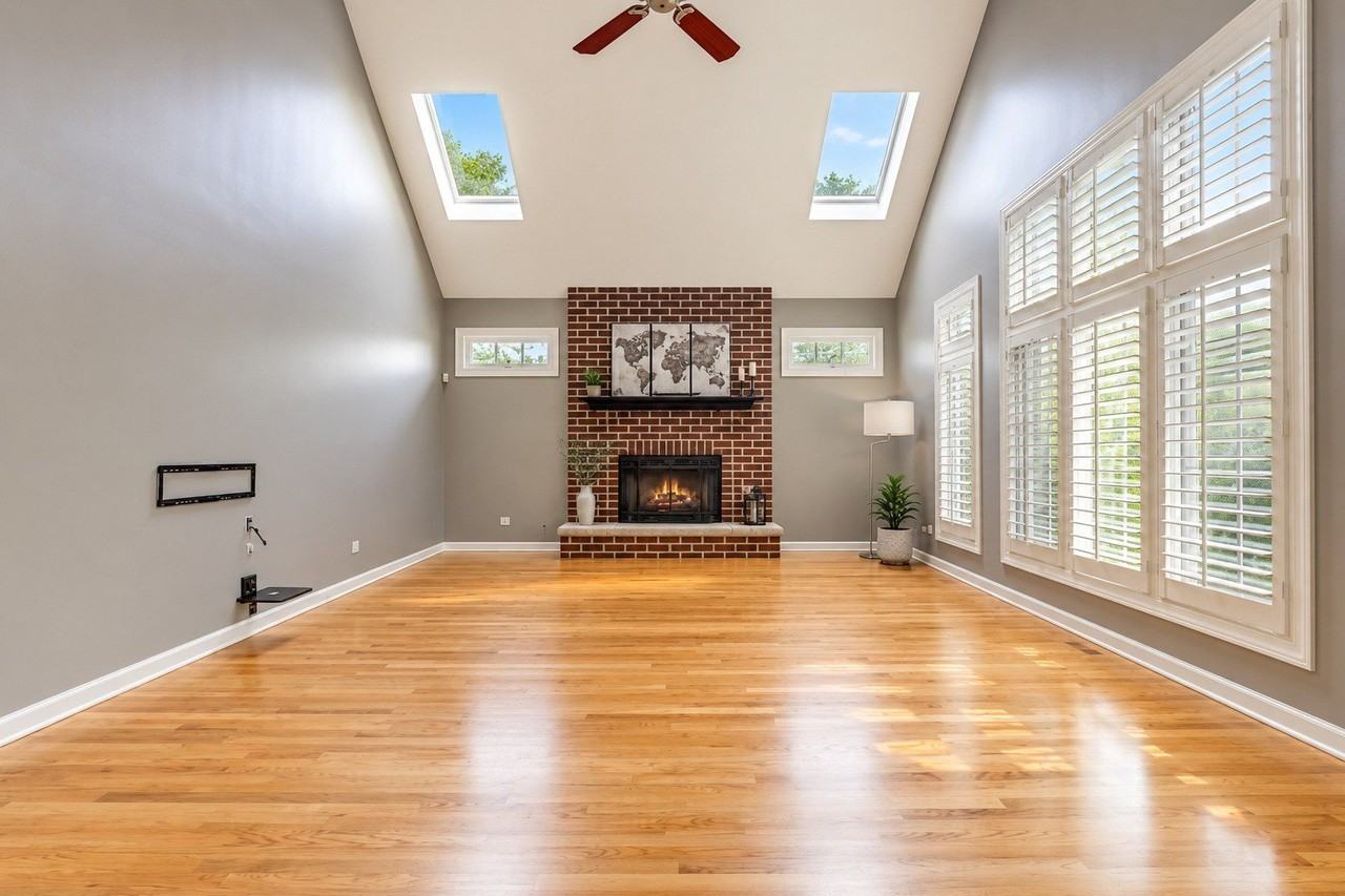 10901 Jillian Rd - Photo 6 of 41