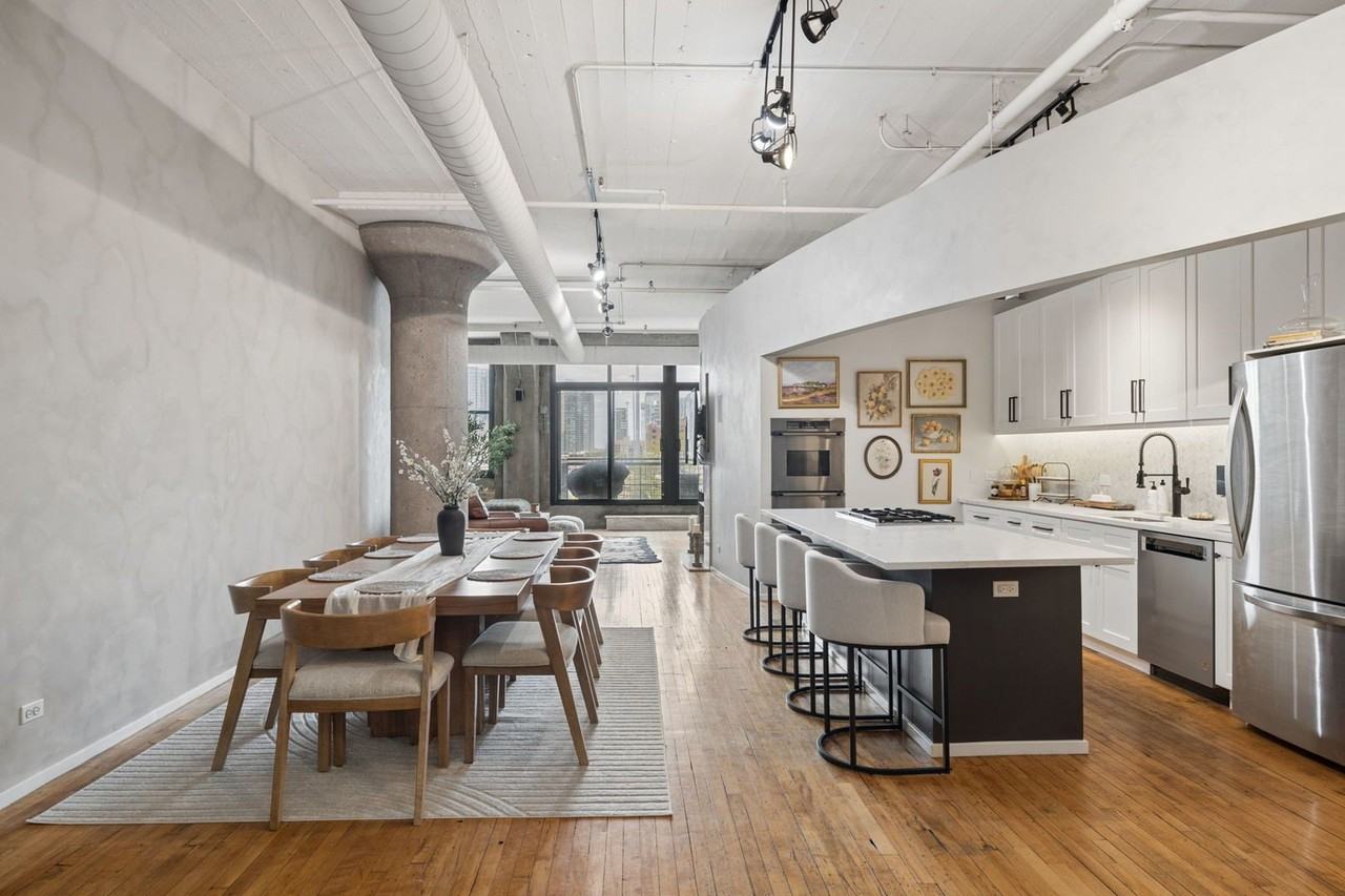 728 W Jackson Blvd #302 - Photo 4 of 29
