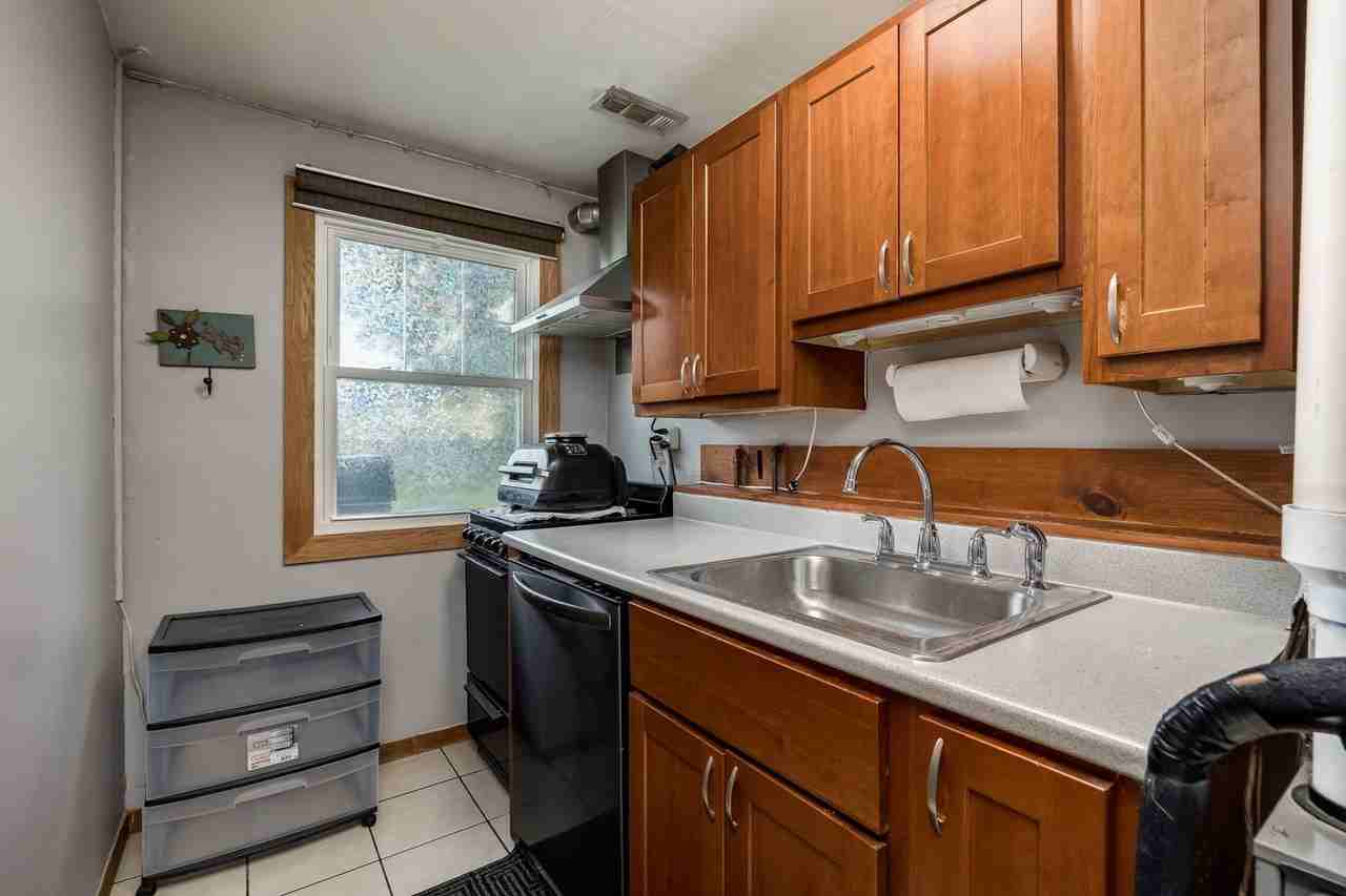 1780 Nautilus Ln - Photo 3 of 29