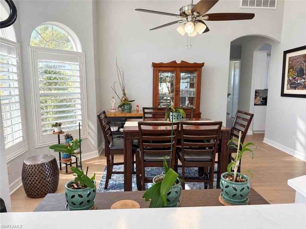 1004 Nw 33rd Ave - Photo 5 of 28