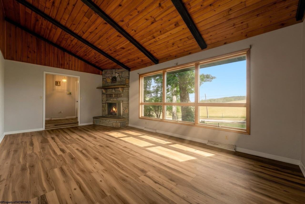 2054 Little Sandy Rd - Photo 5 of 48