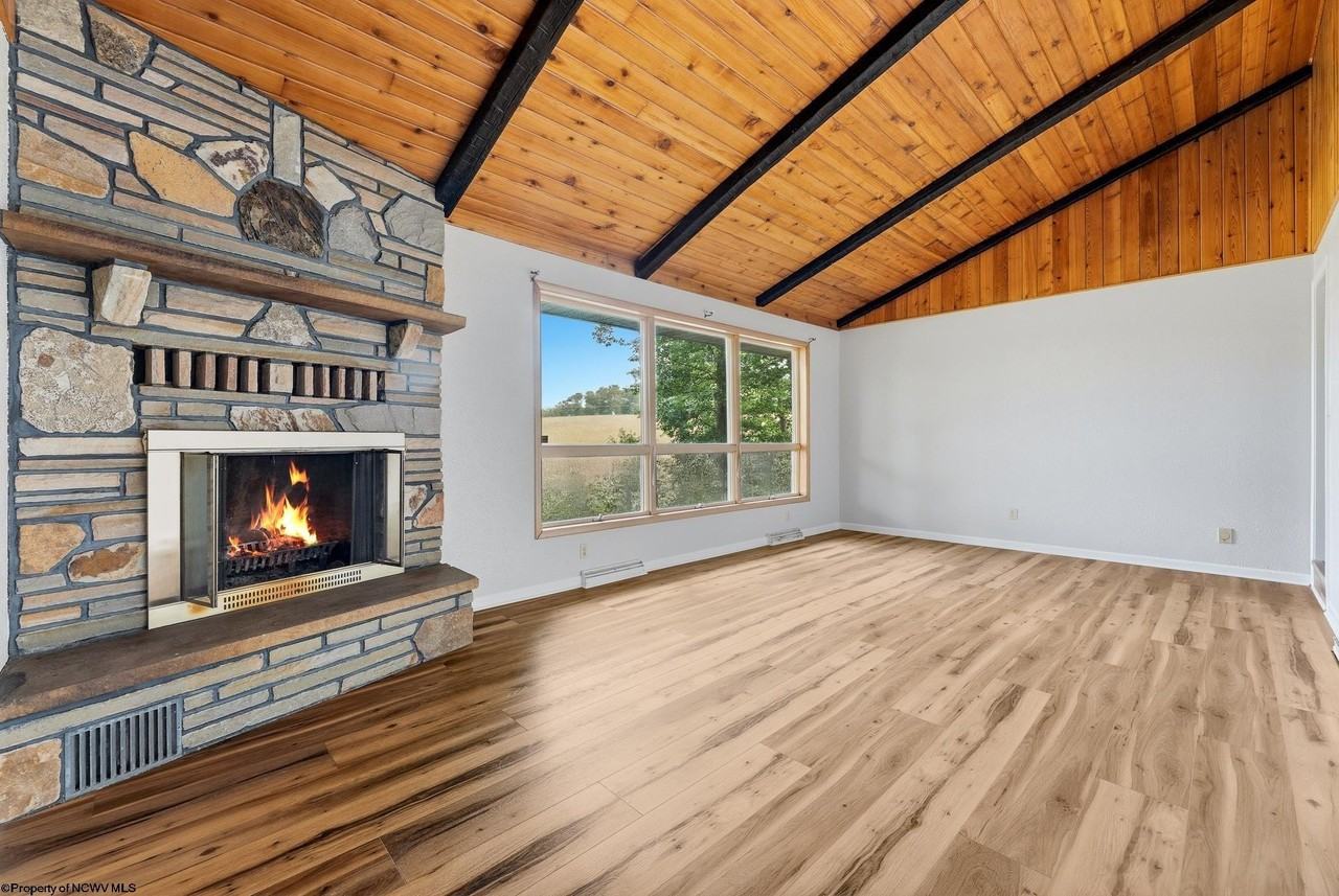 2054 Little Sandy Rd - Photo 6 of 48