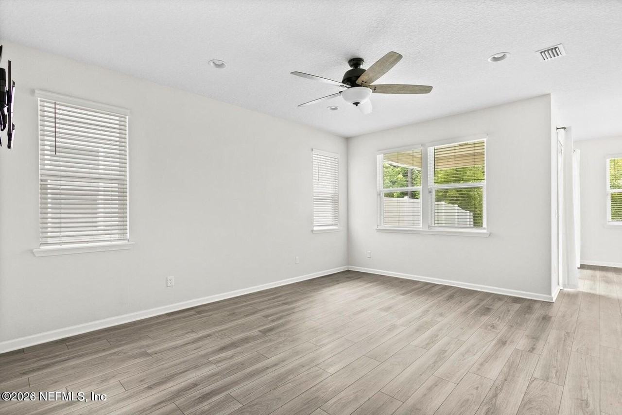 3067 Alpin Dr - Photo 7 of 33