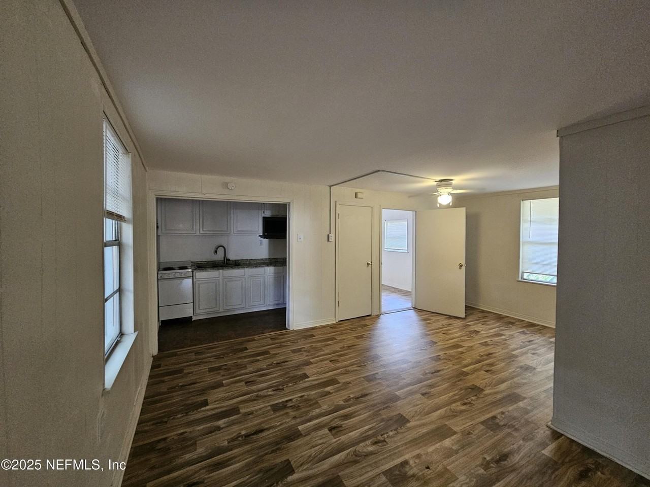 2514 Algonquin Ave #B - Photo 6 of 25