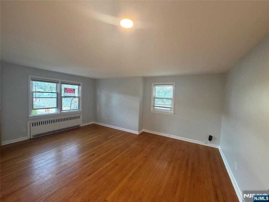 235 Pulaski Ave #2ndFL - Photo 6 of 21