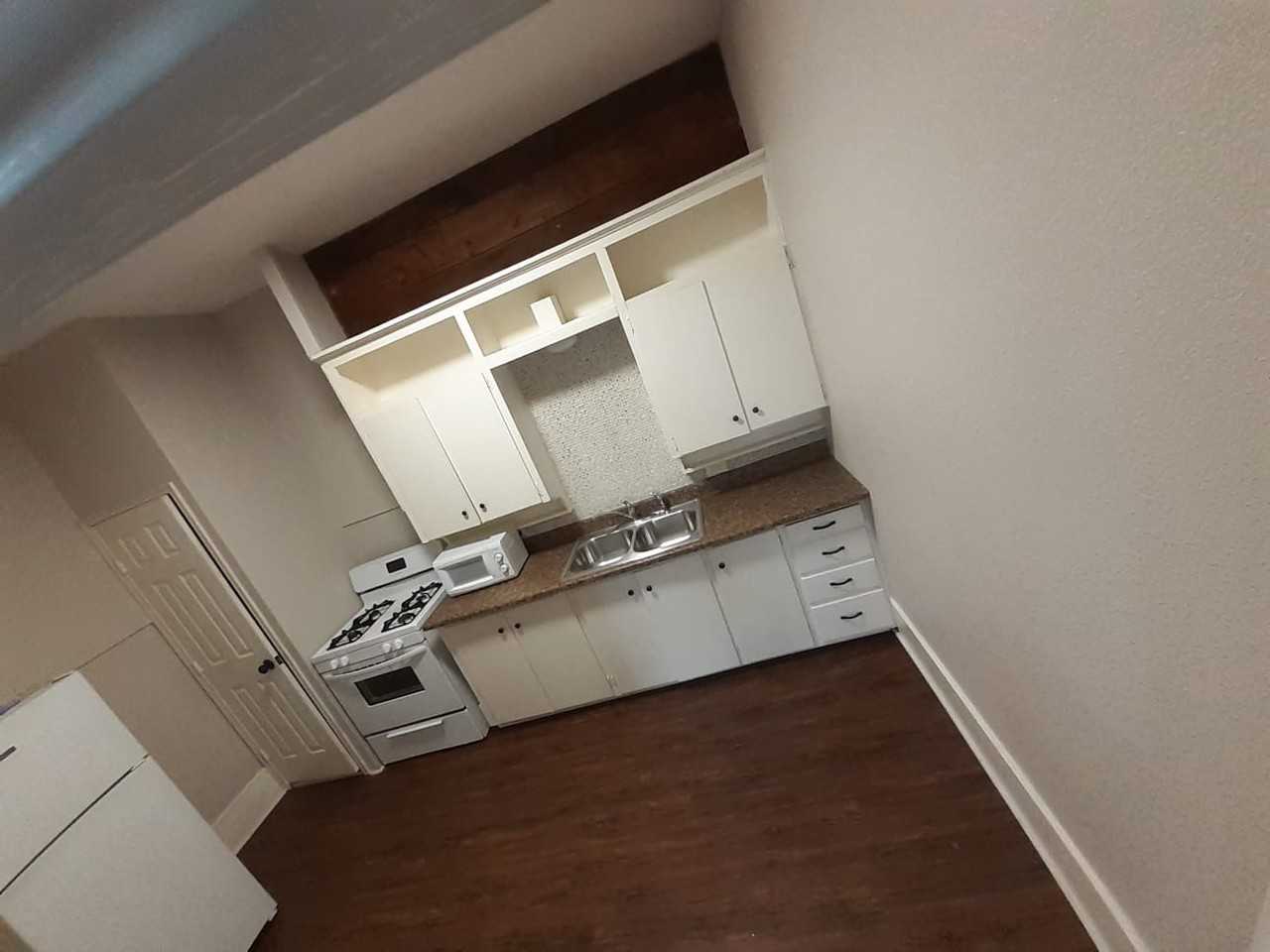 1708 Bolivar St #1708 - Photo 6 of 8