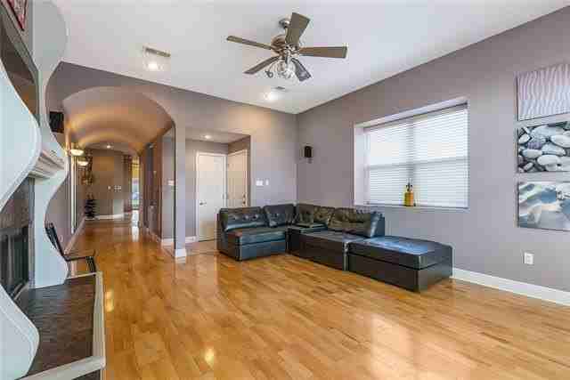 2712 Metairie Heights Ave - Photo 3 of 15