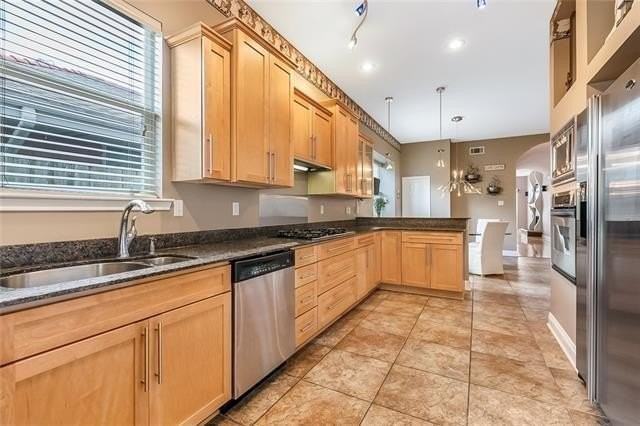 2712 Metairie Heights Ave - Photo 5 of 15