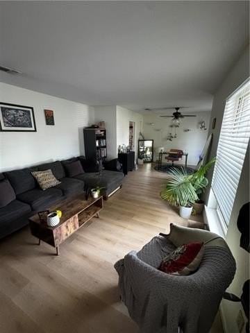 1909 Apple St - Photo 2 of 13