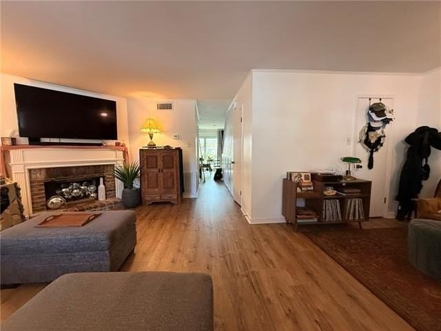7478 Hurst St - Photo 2 of 25
