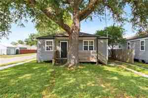 featured image of 327 Warrington Dr
