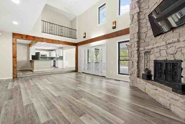 8610 Meadowood Cir - Photo 3 of 26