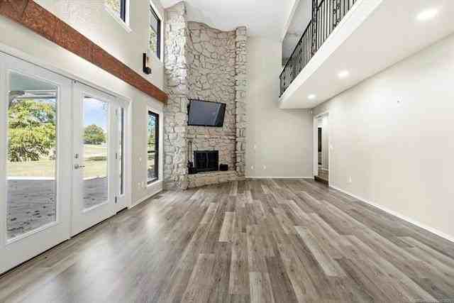 8610 Meadowood Cir - Photo 4 of 26