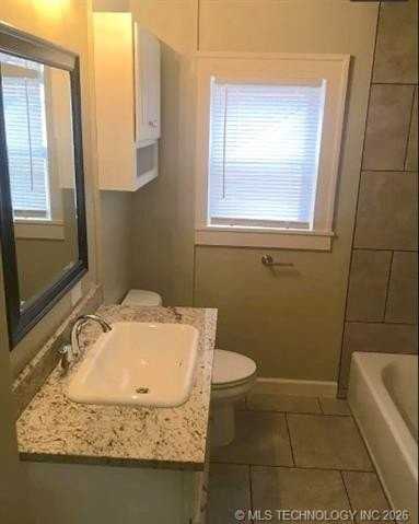 1130 S Florence Ave - Photo 7 of 10