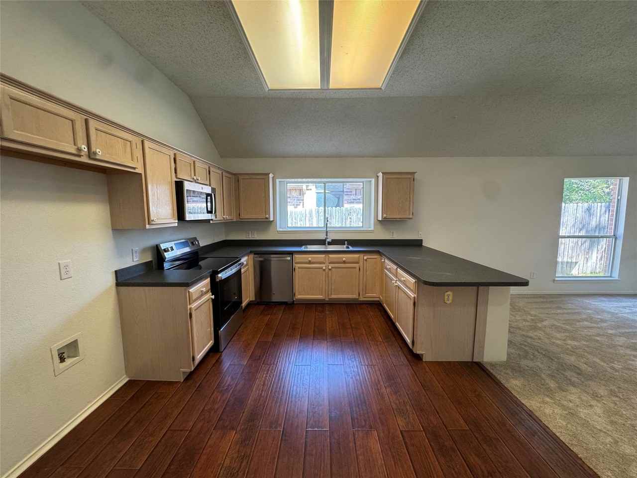 6916 Indiana Ave - Photo 7 of 27