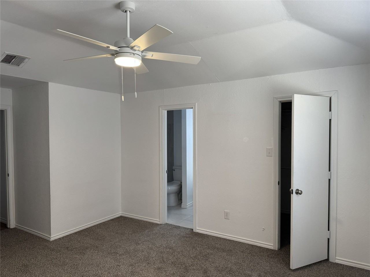 2007 Cologne Dr - Photo 4 of 17