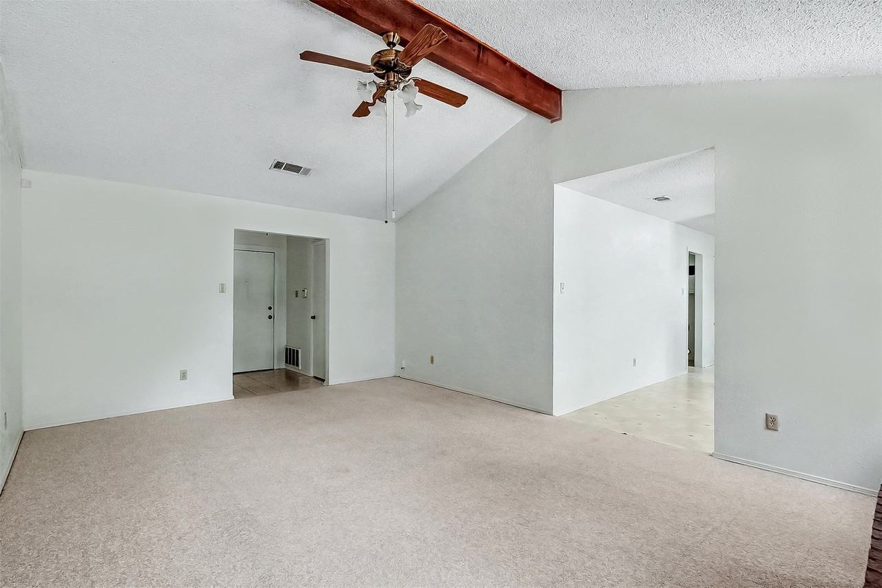 3816 Del Rio Dr - Photo 2 of 23