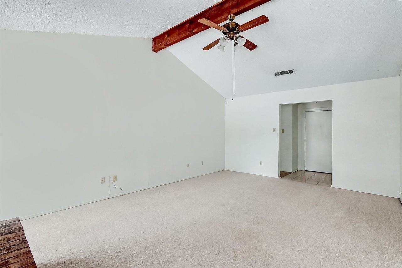 3816 Del Rio Dr - Photo 3 of 23