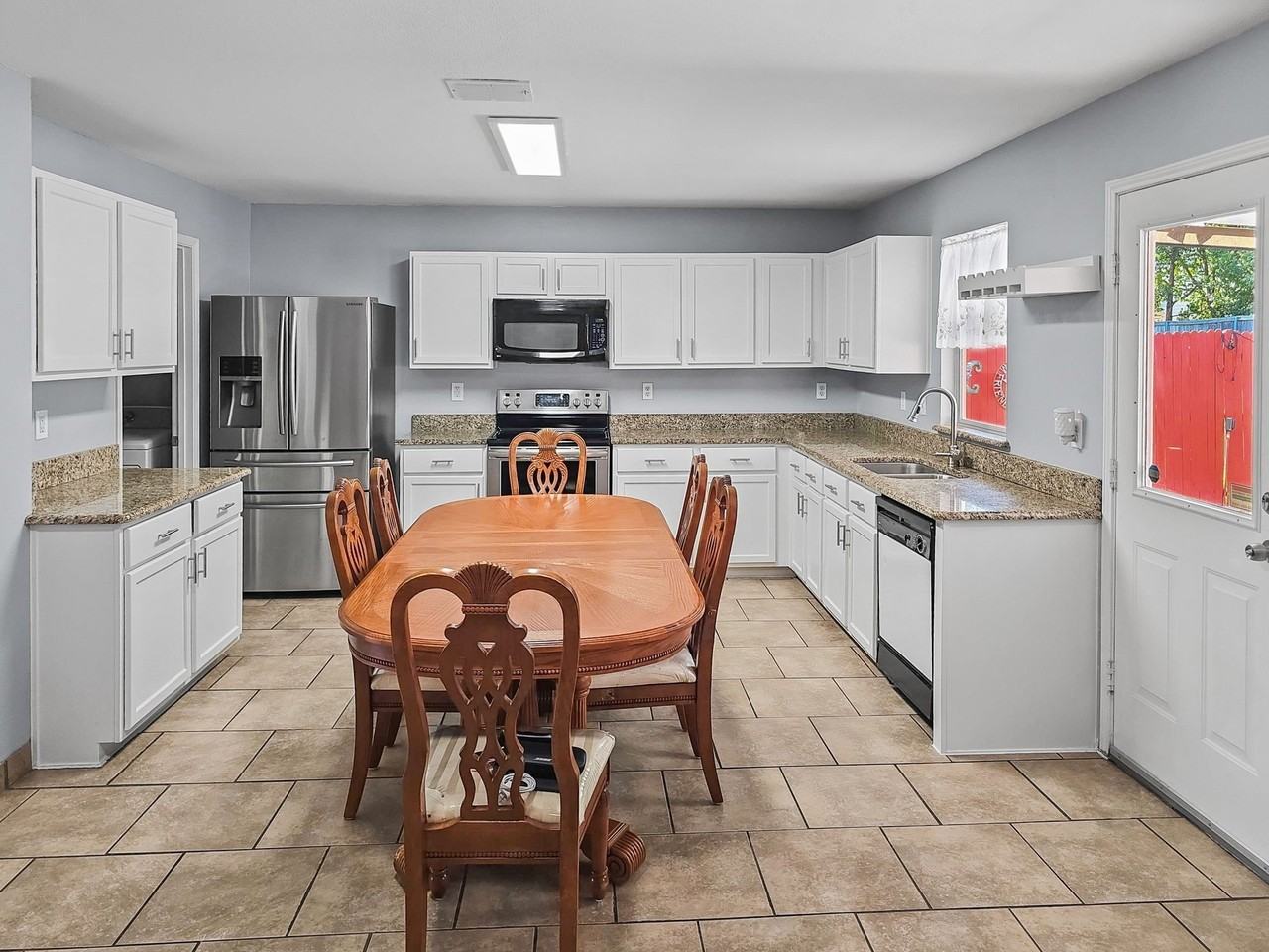 4602 Green Meadow Dr - Photo 3 of 30