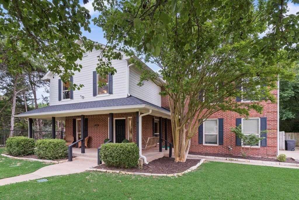 7030 Pecan Creek Cir - Photo 3 of 33