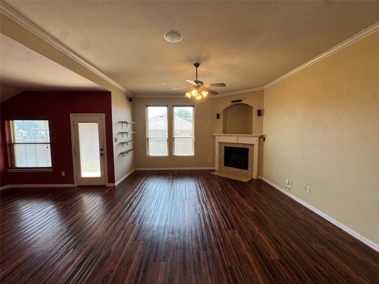 9909 Fressia Ln - Photo 5 of 16