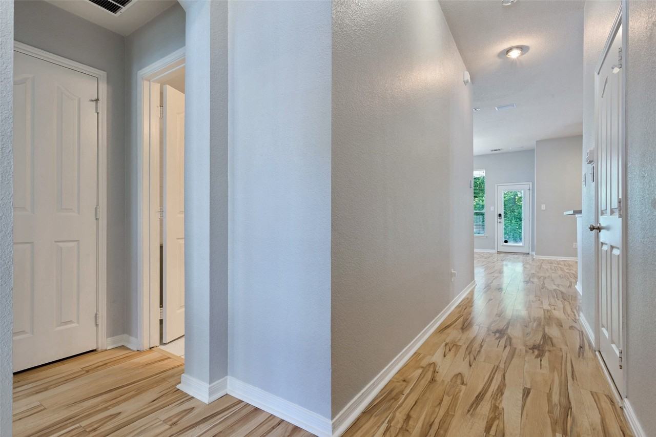 1614 Audrey Dr - Photo 4 of 25