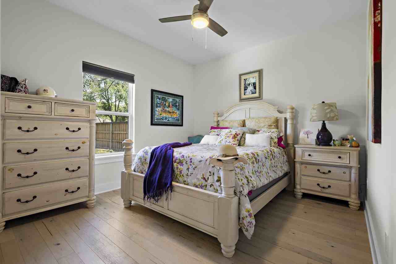 114 Garrett Ln - Photo 7 of 12