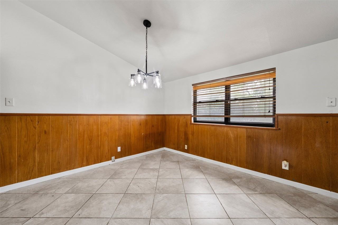 308 Catalina Dr - Photo 5 of 15