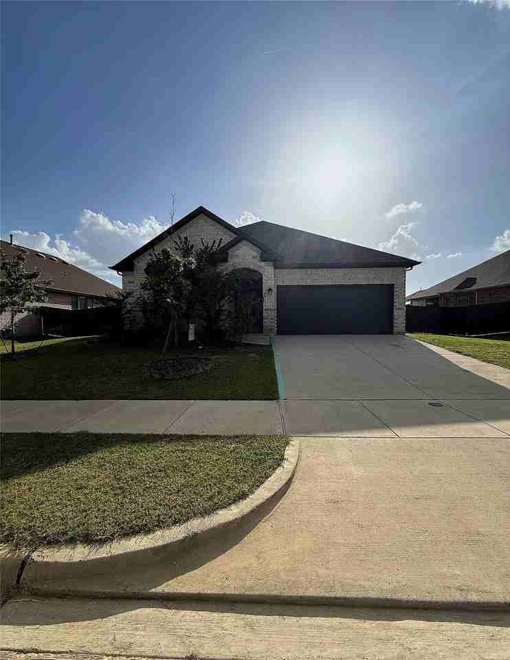 7304 Snyder Ln