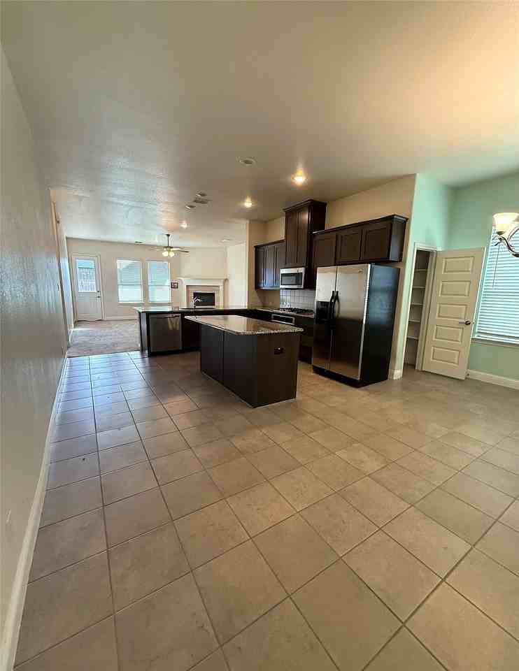 7304 Snyder Ln - Photo 2 of 25