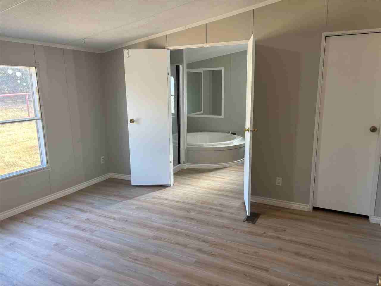 7431 Grubbs Rd - Photo 6 of 17